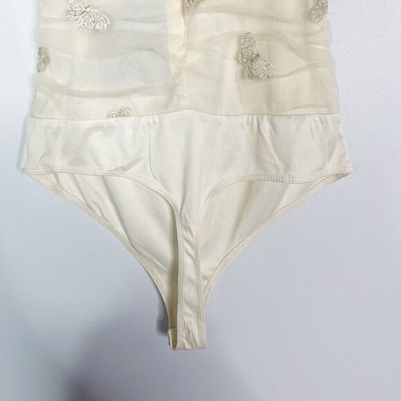 New Francescas Le Lis Cream Small Embroidered Butterfly Mesh Bodysuit Sheer Top - Picture 7 of 12